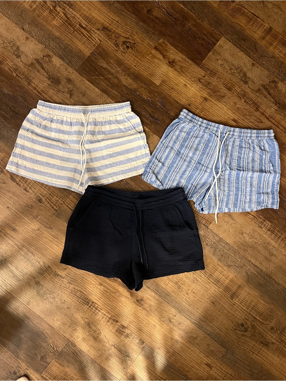 Lou & Grey shorts, size L